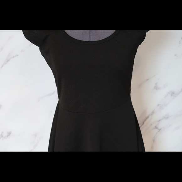 Charlotte Russe Black Skater Dress Sz M - Picture 3 of 3
